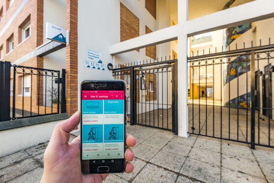 Vignette parking Université de Versailles Saint-Quentin - Montigny le Bretonneux