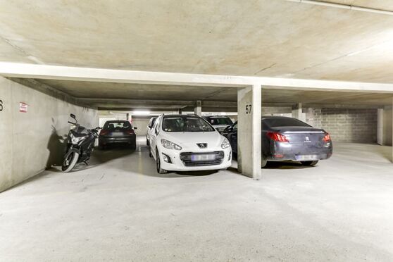 Vignette parking Métro Mairie de Clichy - rue Alfred Couillard