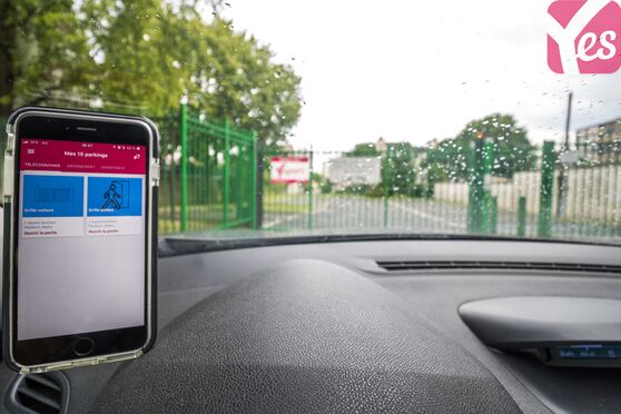 Vignette parking Le Globe - Stains