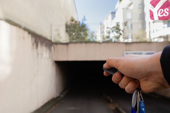 Vignette parking Frères Lumières - Lyon 8