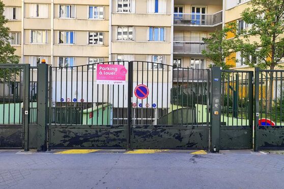 Vignette parking Parc du Pont de Flandre - rue de Cambrai - Paris 19