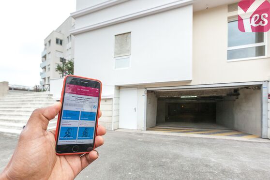 Vignette parking Gare de Saint-Quentin-en-Yvelines - Montigny le Bretonneux