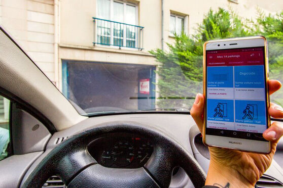 Vignette parking RER La croix-De-Berny-Fresnes - rue Carnot - Antony