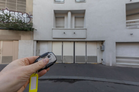 Vignette parking Métro Pyrénées - rue de L'Équerre - Paris 19