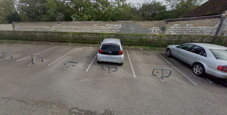 Vignette parking 1 rue Bon Pasteur - Sens