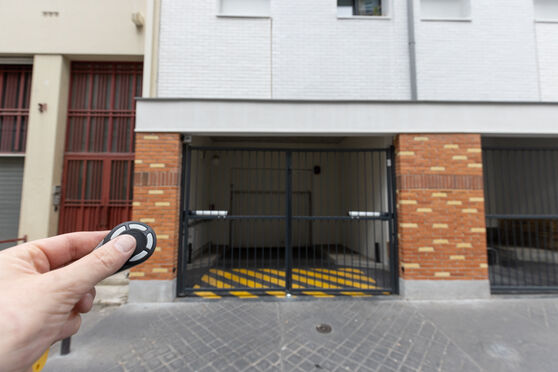 Vignette parking Métro Vaugirard - rue D'alleray 75015 Paris 15