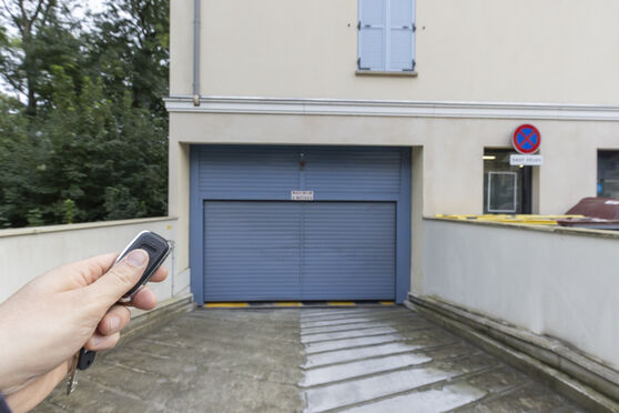 Vignette parking 1458 rue louis blériot - Buc