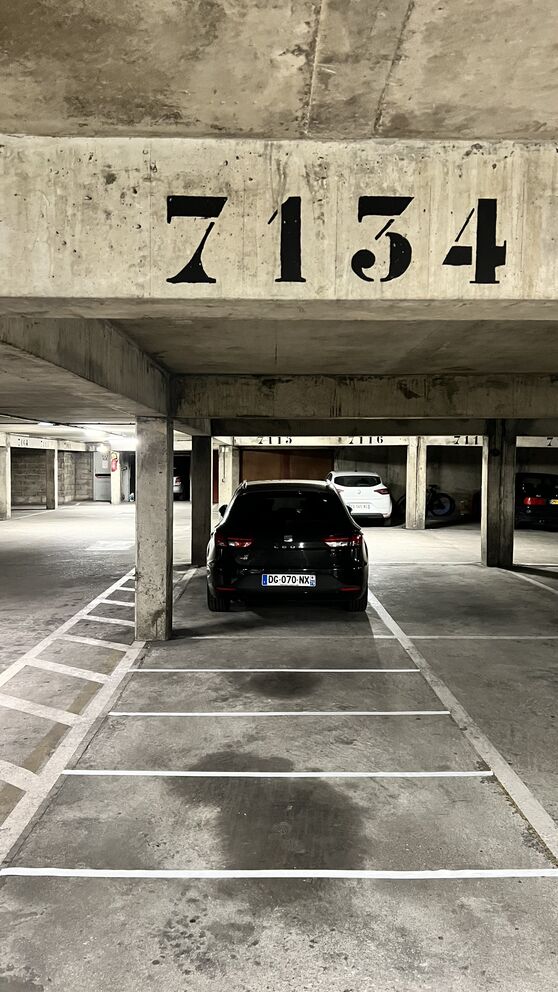 Vignette parking Métro Ménilmontant - 151 rue Oberkampf - Paris 11