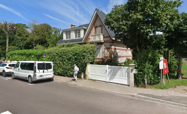 Vignette parking Normandy Etretat - rue Guy de Maupassant - Étretat