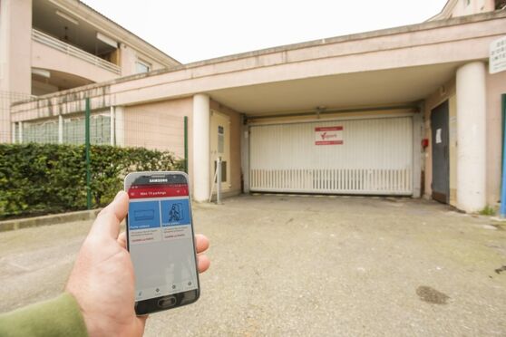 Vignette parking Centre d'exposition et de congrès - Impasse Raimu - Mandelieu la Napoule