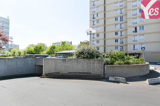 Vignette parking Cimetière de Bagneux - rue de Kirovakan