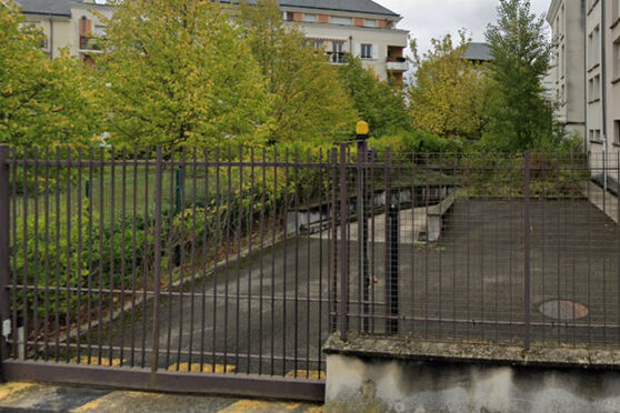 Vignette parking Jardin des Plantes - Toue - Orléans