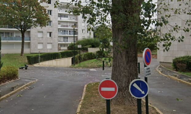 Vignette parking Cinéma Gérard Philipe - square Michel Ange - Le Plessis Robinson