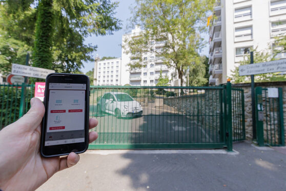 Vignette parking Centre Commercial Naturale - rue de la Porte Jaune - Garches