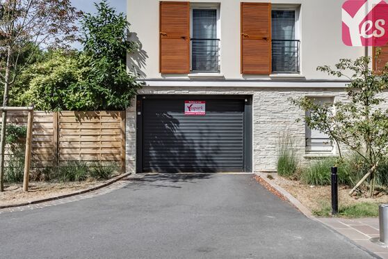 Vignette parking Allée Arnauld d'Andilly - Voisins le Bretonneux