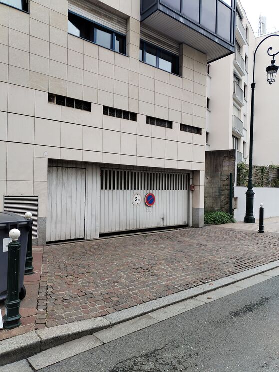 Vignette parking 102 rue Roque de Fillol - Puteaux