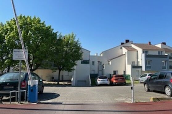 Vignette parking 1 rue de la Tour - Barrière bleue