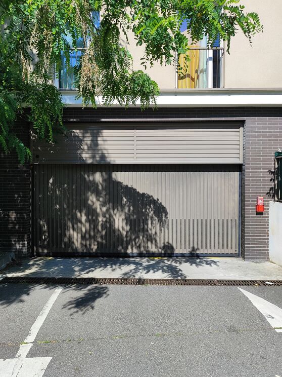 Vignette parking Tramway L'Onde - avenue Louis Bréguet - Vélizy Villacoublay