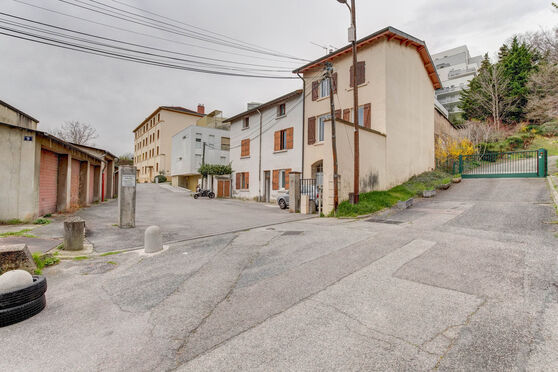 Vignette parking 9 impasse Mouillard - Lyon 9