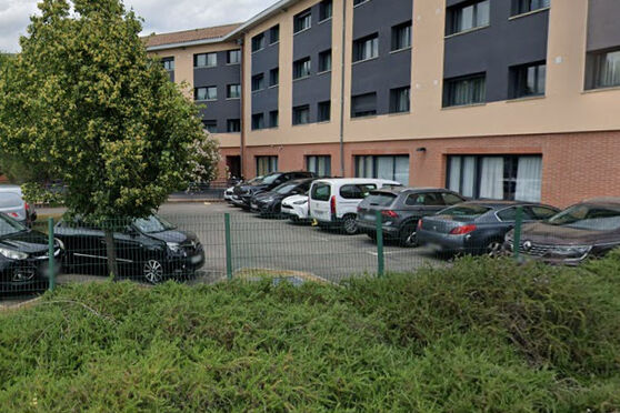Vignette parking Clarion Aparthotel Toulouse Blagnac Airport