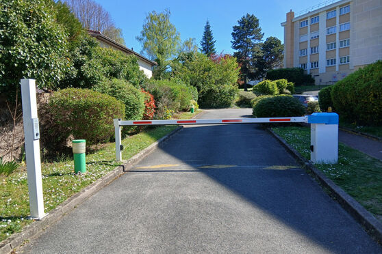 Vignette parking Chemin des Moines - 21 rue de la Croix Aux Biches - Bry sur Marne - Parking relais