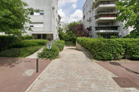 Vignette parking Parc Remarquable - avenue D'estienne D'orves - Le Plessis Robinson