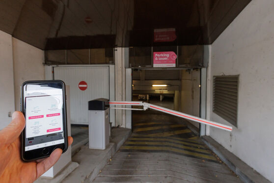 Vignette parking Métro Porte de Versailles - Hotel Océania Porte de Versailles