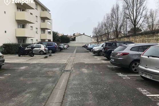 Vignette parking Bordeaux - Chartrons - Musée du vin