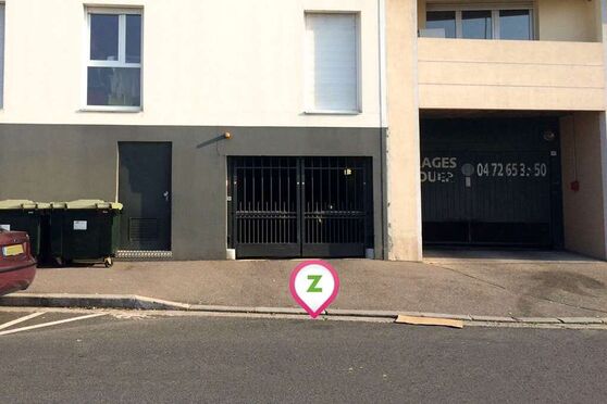Vignette parking Lyon - Quartier Général Frère - UXCO