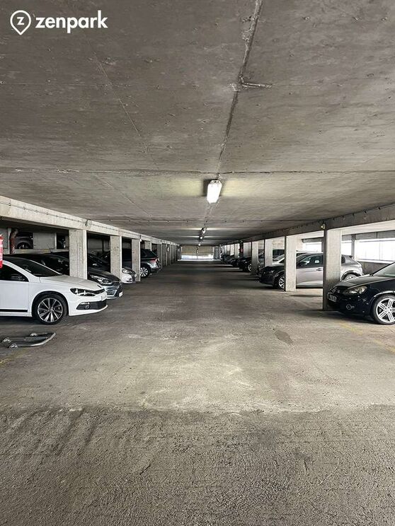 Vignette parking Paris - Aéroport Orly - Voiturier Express