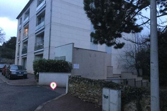 Vignette parking Sèvres - Gare de Bellevue - Sèvres Rive Gauche