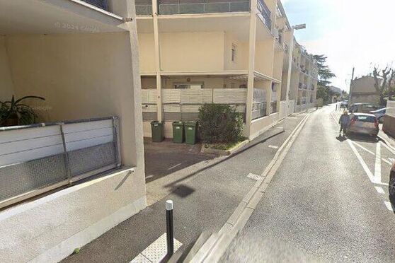Vignette parking Nîmes - Cimetière Saint-Baudile - route de Beaucaire