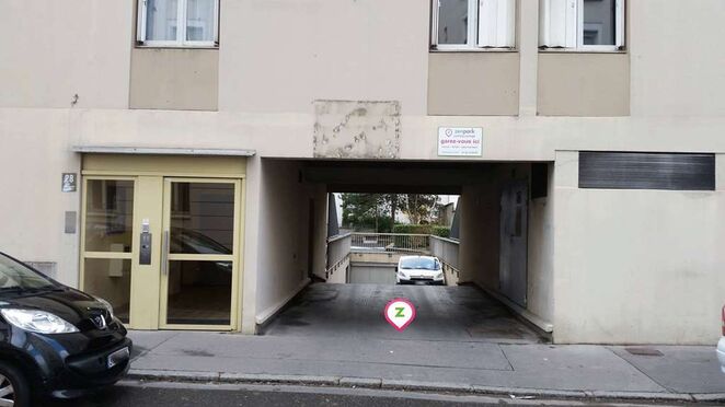 Vignette parking Lyon - Gare Jean Macé - Lortet