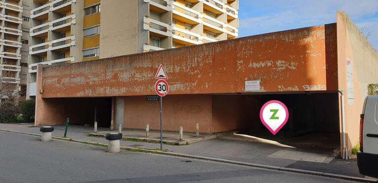 Vignette parking Saint-Étienne - Zénith Saint-Étienne - rue Barra