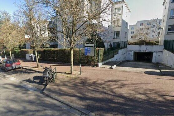 Vignette parking Garches - Hippodrome de Saint-Cloud - rue des Suisses