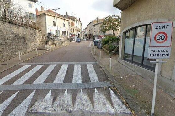 Vignette parking Ambérieu-en-Bugey - Mairie Ambérieu - Aristide Briand
