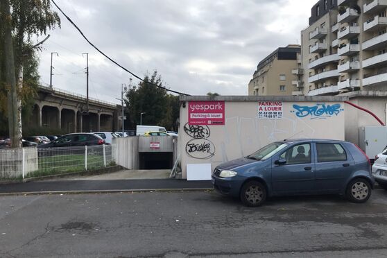 Vignette parking Bords de Marne - rue Louis Blériot - Neuilly sur Marne