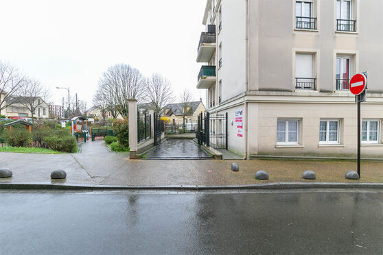 Vignette parking Gare Deuil-Montmagny - place des Aubépines - Deuil la Barre
