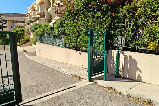 Vignette parking Parc de la redonne - 72 traverse Parangon - Marseille 8