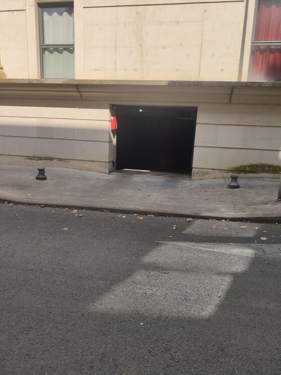 Vignette parking Léon Blum - rue de Thèbes - Montpellier