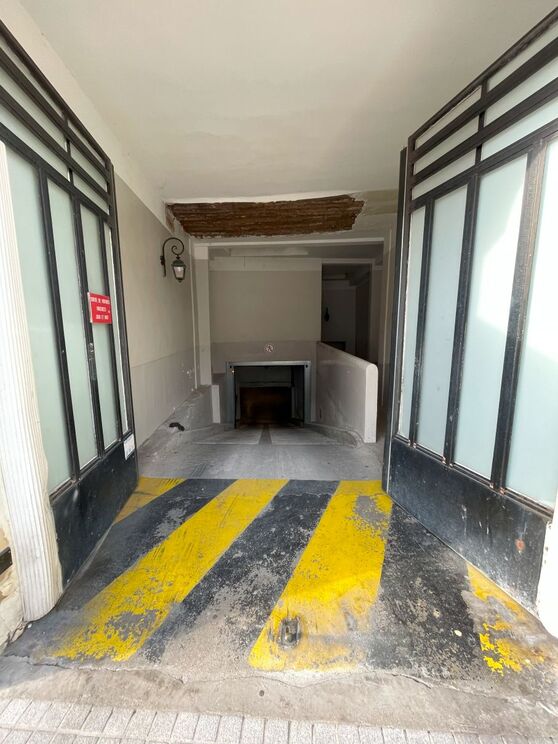 Vignette parking Métro Pont de Neuilly (Avenue de Madrid) - B avenue Charles de Gaulle