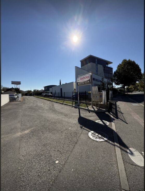 Vignette parking Bordebasse - Aéroport Toulouse Blagnac - Fasthôtel Blagnac