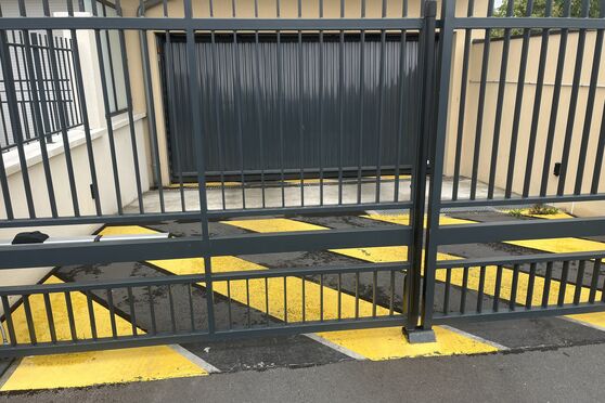 Vignette parking 2 rue Sainte-Honorine - avenue du Général de Gaulle - Montesson