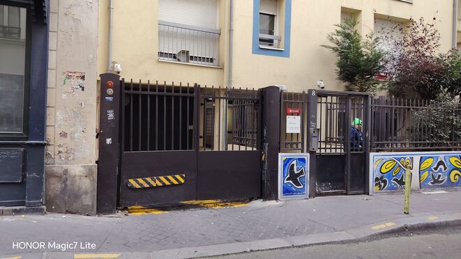 Vignette parking 8 rue de Vaucouleurs