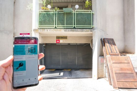 Vignette parking Cadereau - Nîmes