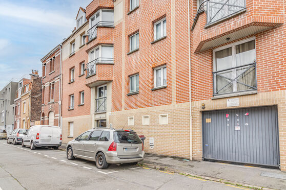 Vignette parking Métro Fives - rue Christiaens - Lille