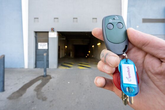 Vignette parking Capelette Rabatau - traverse Bessede - Marseille 10