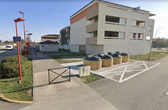 Vignette parking Avenue Des Lucines - Entraigues sur la Sorgue