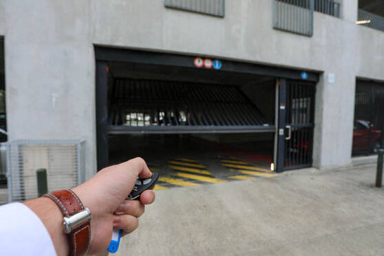 Vignette parking Tramway La Belle Rose - rue Alexis Capelle - Bègles