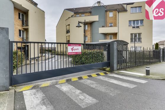 Vignette parking Clos de l'Érable - Saint Thibault des Vignes